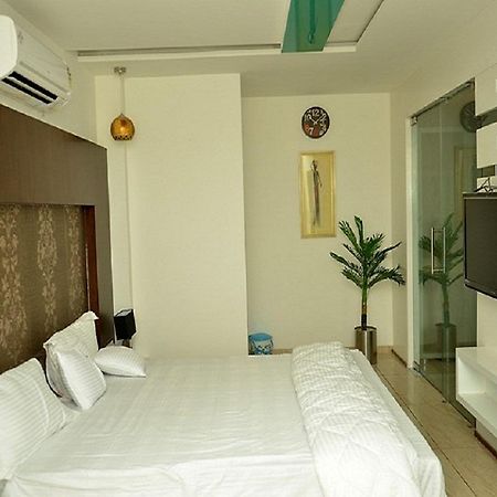 Hotel The Grand Parshwanath Sankeshvar 외부 사진