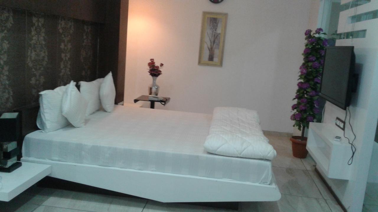 Hotel The Grand Parshwanath Sankeshvar 외부 사진
