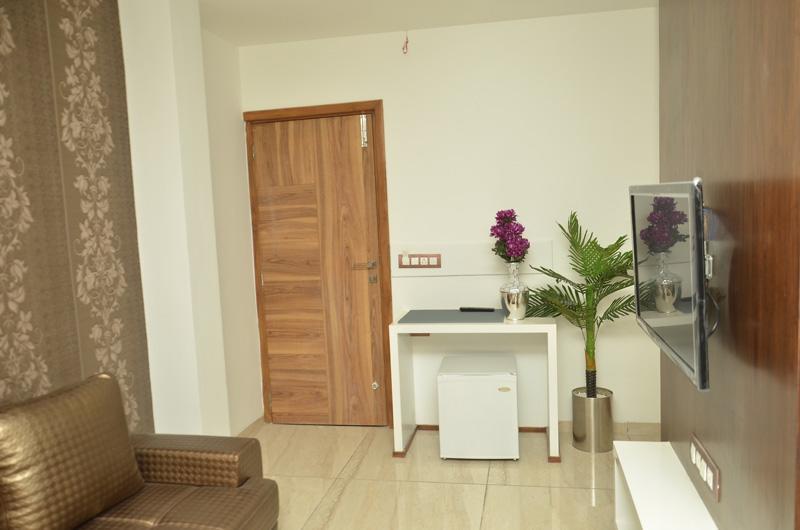 Hotel The Grand Parshwanath Sankeshvar 외부 사진